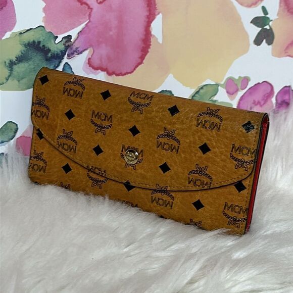 💯Authentic MCM Tifold Vesitos Long Wallet🍀 - Picture 14 of 16